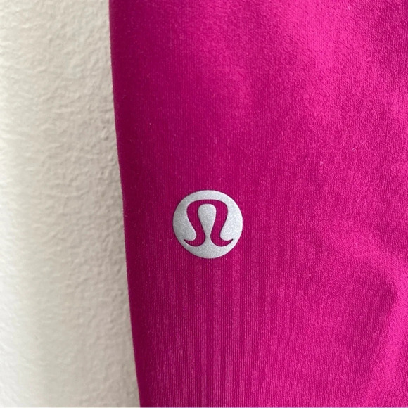 LULULEMON  Invigorate High-Rise Crop 23" Magenta Purple Size 2 - Picture 11 of 13